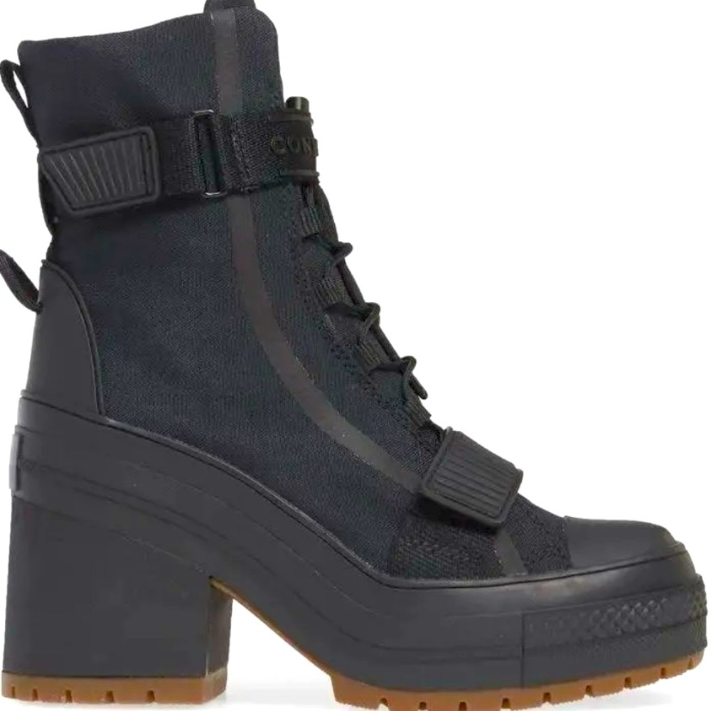 Converse Combat Boots, EUC size 7.5 Black